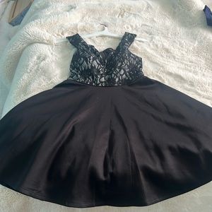 Holiday tea length dress size 5